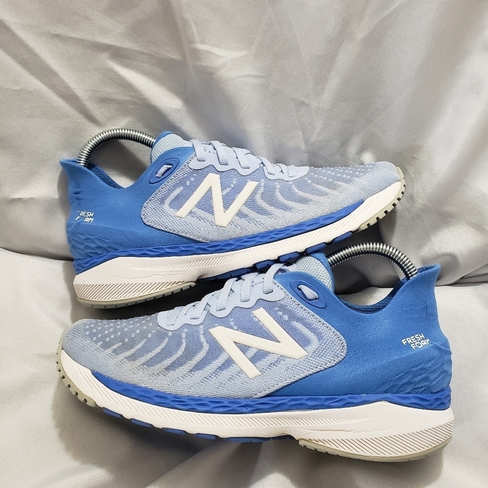 New Balance Fresh Foam 860 Womens Size 8 Running Shoes Sneakers Blue White